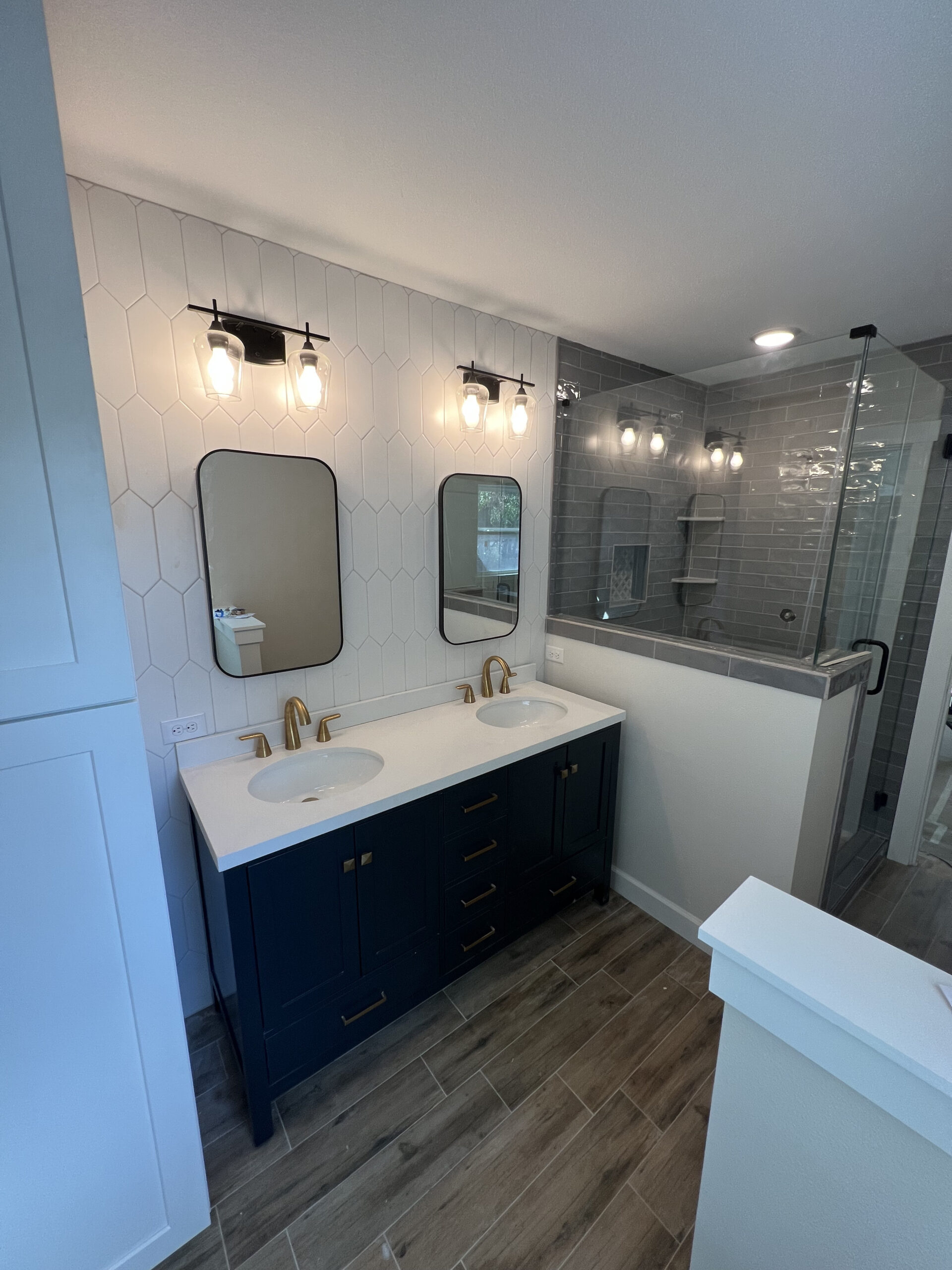 74369D0D-5F91-47EF-BB67-01663E10D44F(1)